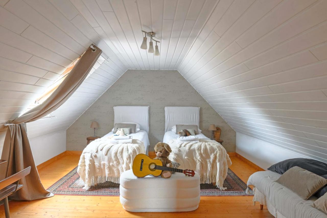 Les Pierres Bleues Bed & Breakfast Saint-Coulitz ภายนอก รูปภาพ