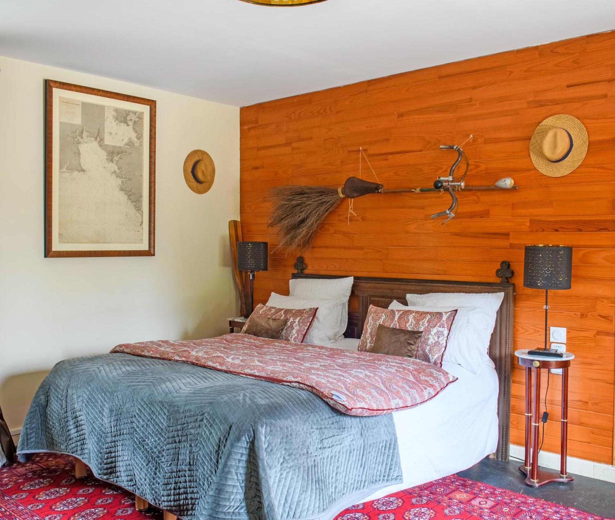 Les Pierres Bleues Bed & Breakfast Saint-Coulitz ภายนอก รูปภาพ