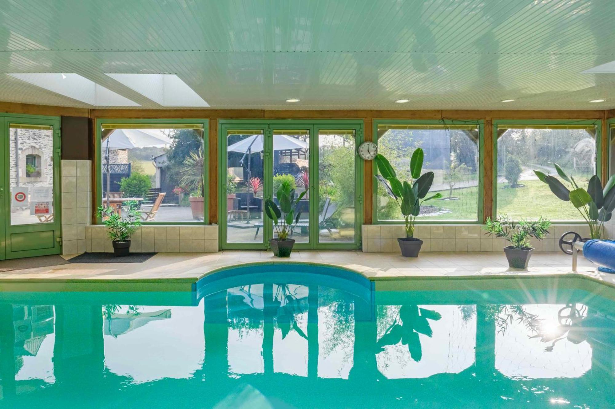 Les Pierres Bleues Bed & Breakfast Saint-Coulitz ภายนอก รูปภาพ