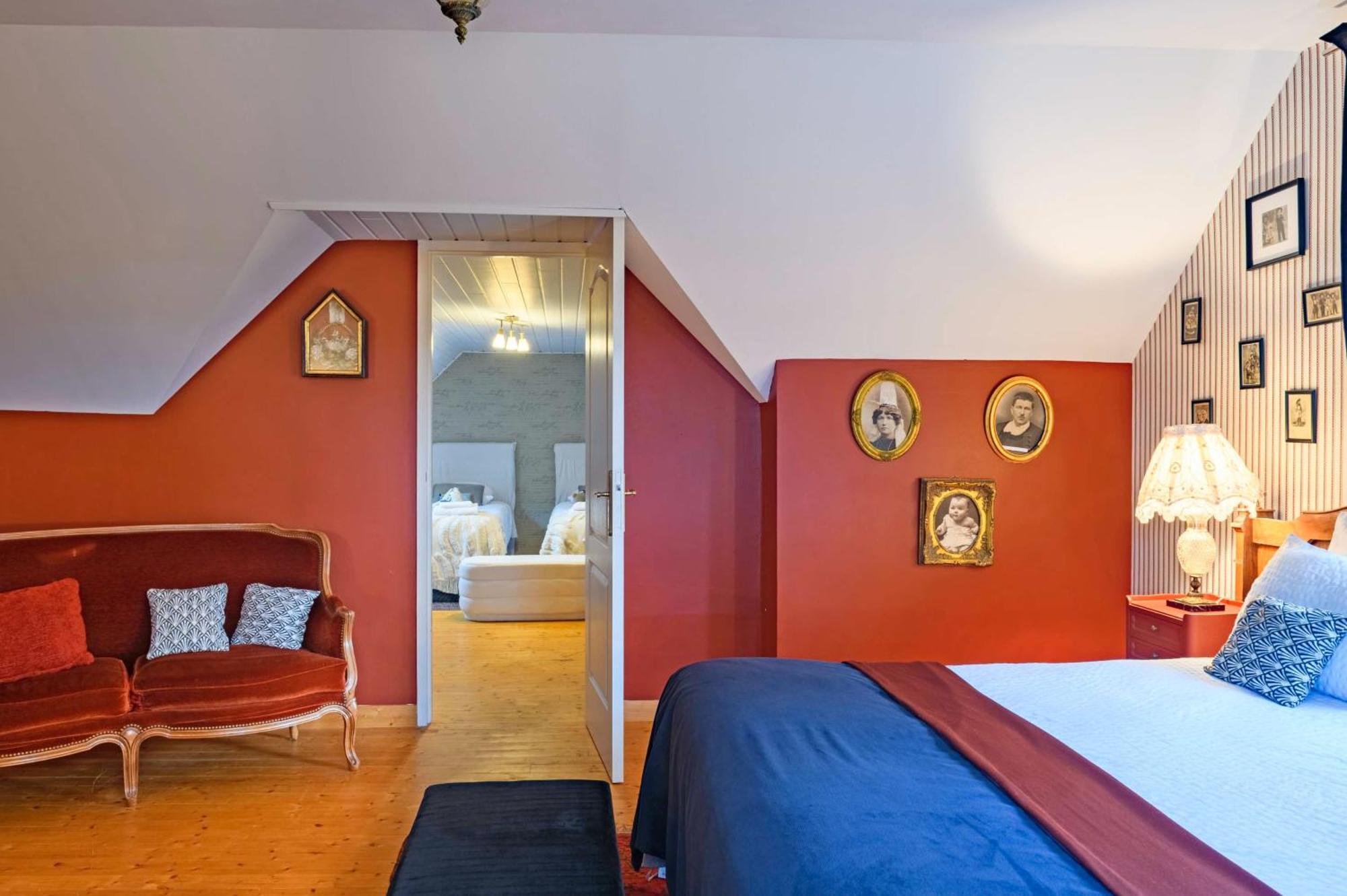 Les Pierres Bleues Bed & Breakfast Saint-Coulitz ภายนอก รูปภาพ